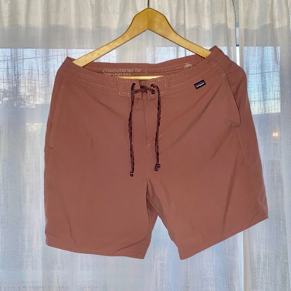 Men's Patagonia Wavefarer Board Shorts - Size 31